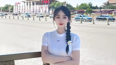 霍汶希曝英皇艺人